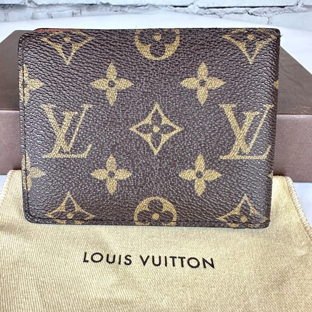 β€οΈ Louis Vuitton Menβs bifold wallet or women wallet - Picture 2 of 12